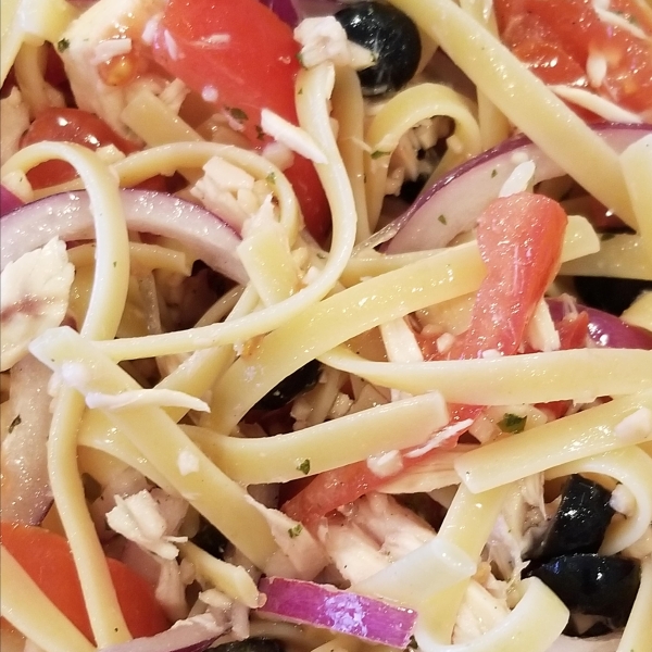 Mediterranean Tuna-Pasta Salad