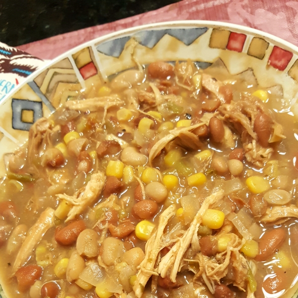 Easy Slow Cooker White Chicken Chili