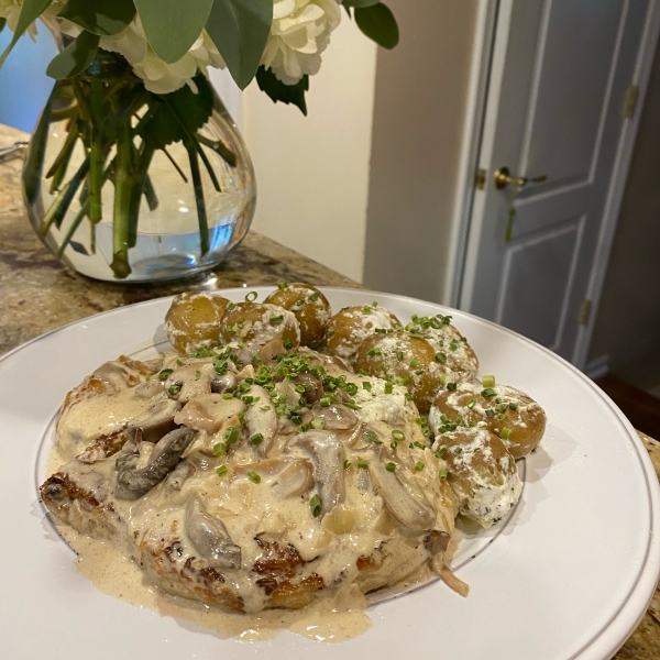 Pork Cutlets in a Chanterelle Cream Sauce with Dill Potatoes