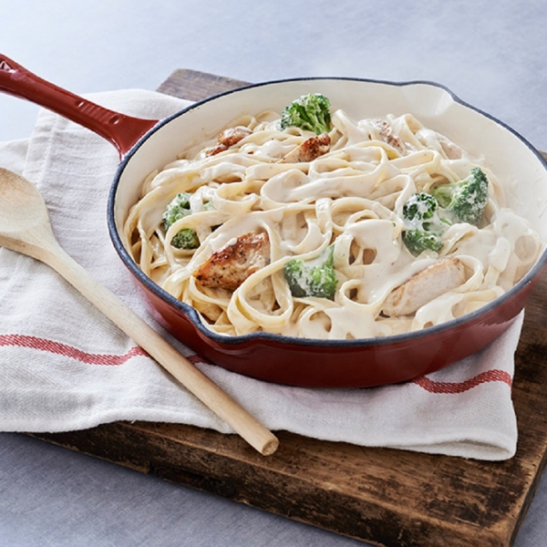 Chicken & Broccoli Alfredo with Fettucine