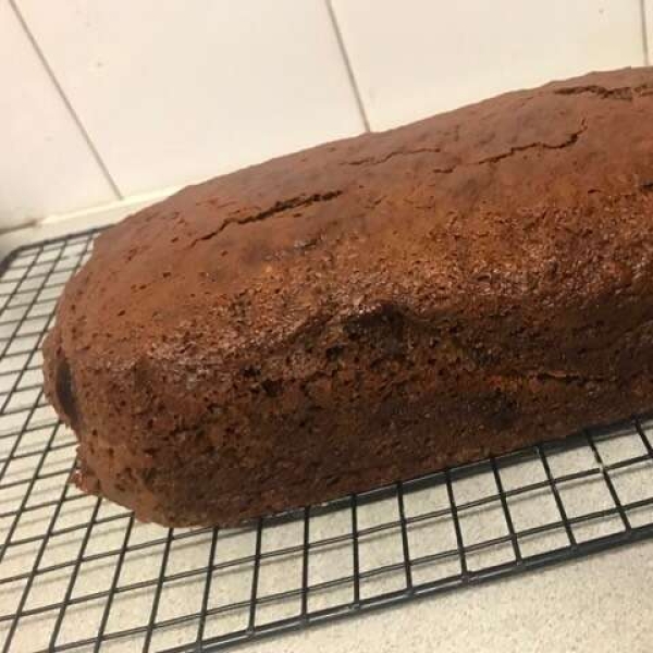 British Date and Walnut Loaf Cake