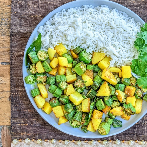 South Indian Potato-Okra Curry (Bhindi Curry)