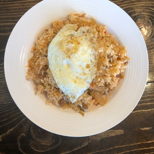 Kimchi Fried Rice (Kimchi Bokkeumbap)