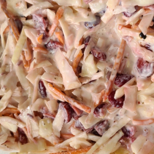 Creamy German Coleslaw