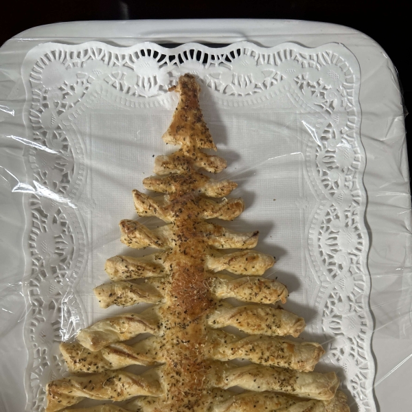 Savory Puff Pastry Christmas Tree