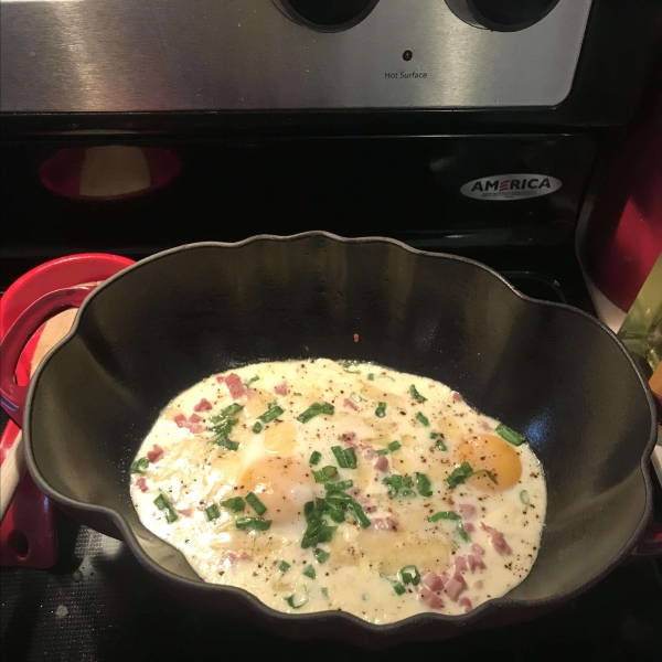 Oeufs Cocotte (Baked Eggs)