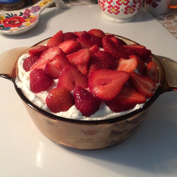 Strawberry Tiramisu Trifle