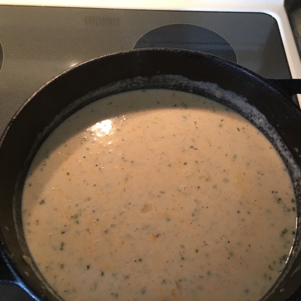 Hearty Ranch and Bacon Potato Soup