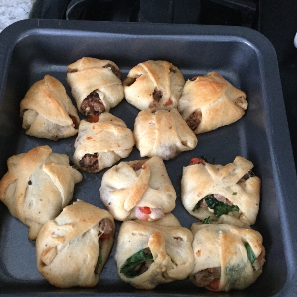 Sausage and Feta Crescent Roll Christmas Tree