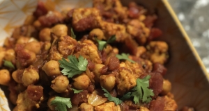 Quorn™ and Chickpea Curry