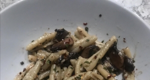 Spaghetti with Garlic and Basil