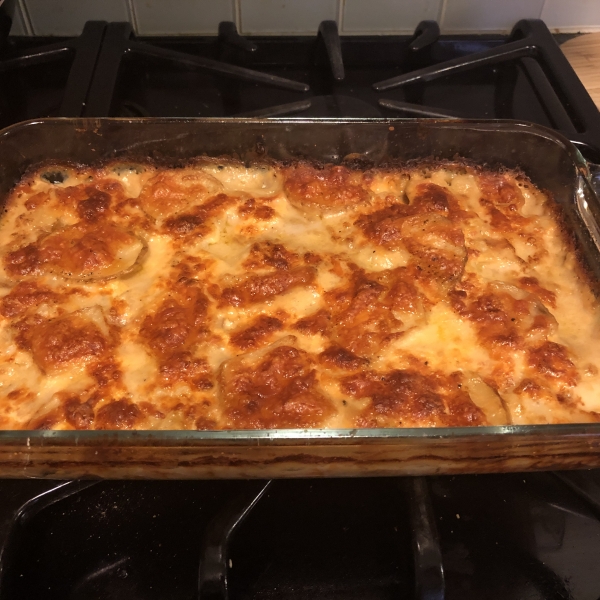 Scalloped Potatoes au Gratin