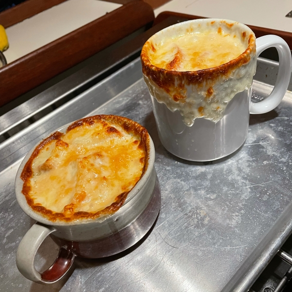 Rich and Simple French Onion Soup