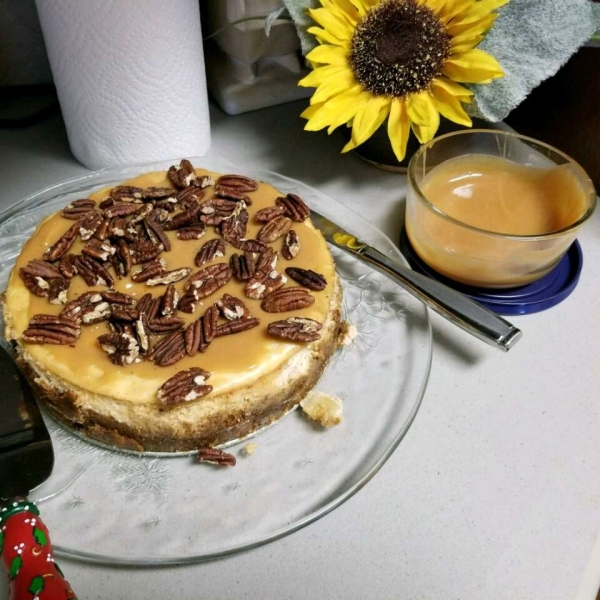 Fresh Caramel Apple Cheesecake