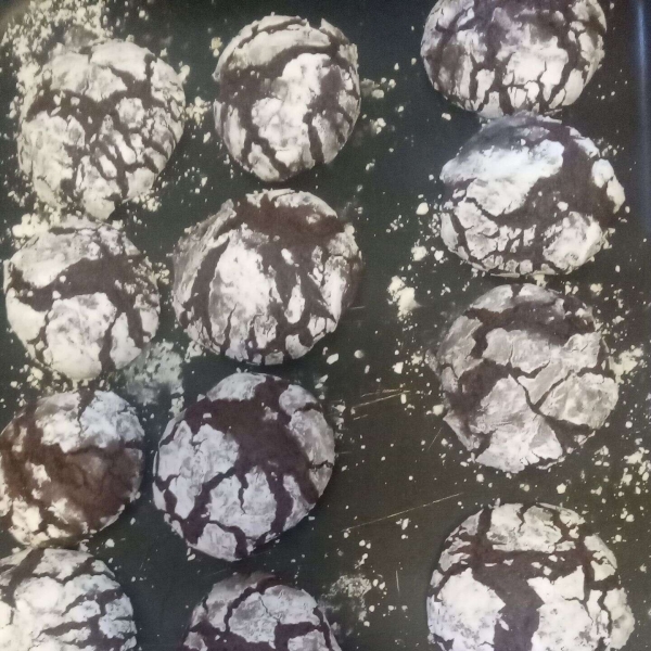 Chocolate Crinkle Cookies