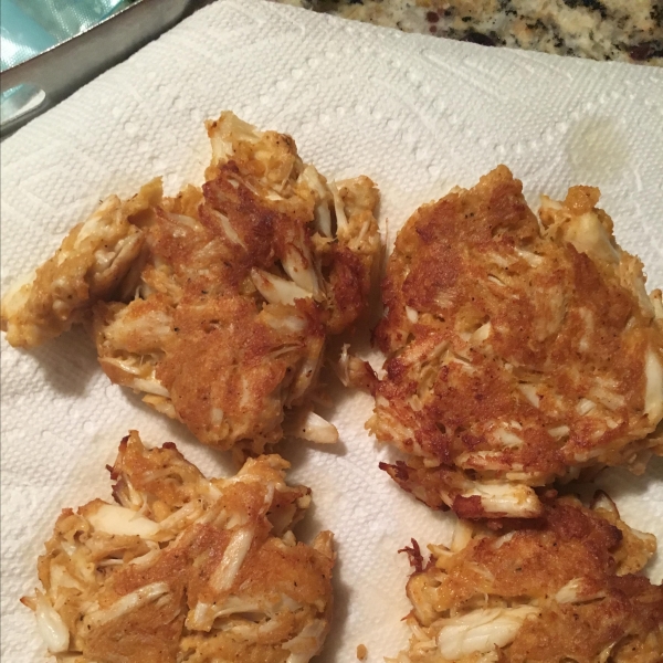 Aunt Ruth's Crab Cakes