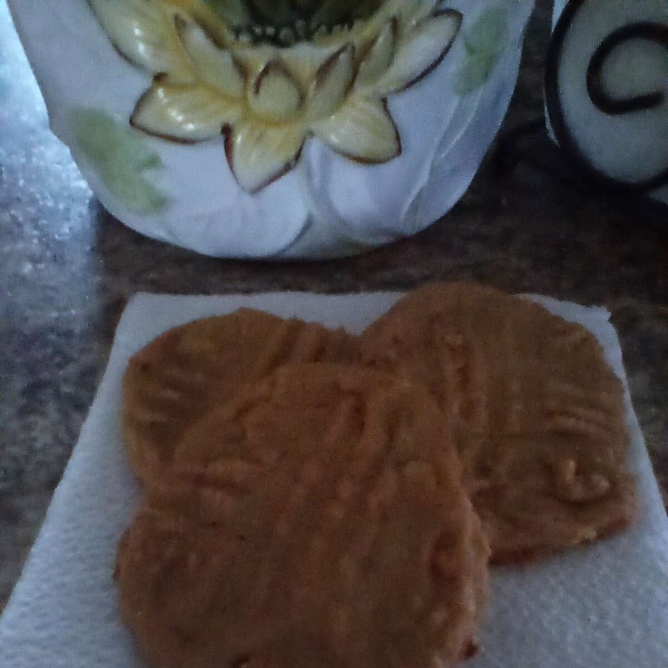 Soft and Chewy Peanut Butter Cookies