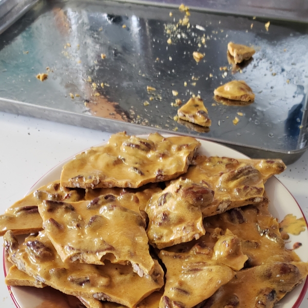 Easy Microwave Peanut Brittle