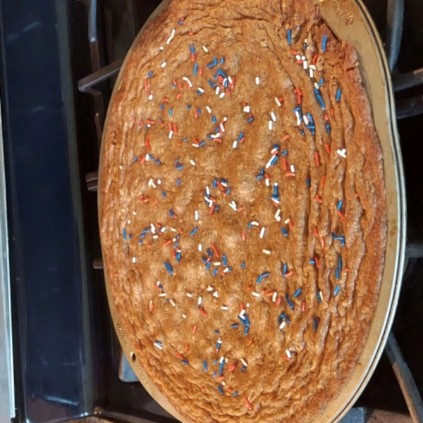 Giant Chocolate Chip Cookie