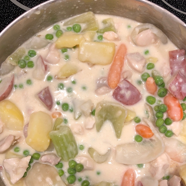 Mom's Comforting Chicken Stew