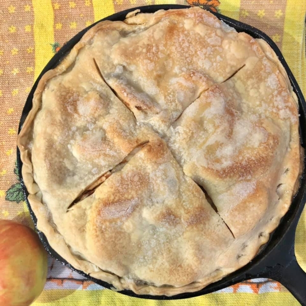 Grandma's Iron Skillet Apple Pie