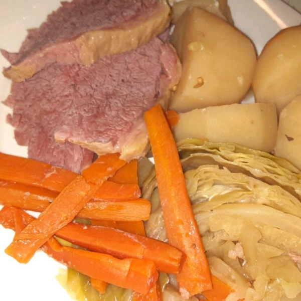 Easy Corned Beef and Cabbage