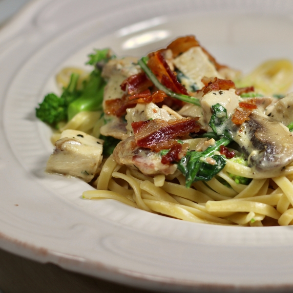 Chicken, Broccoli, and Spinach Alfredo