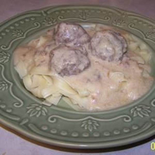 Finnish Meatballs (Lihapyorykoita)