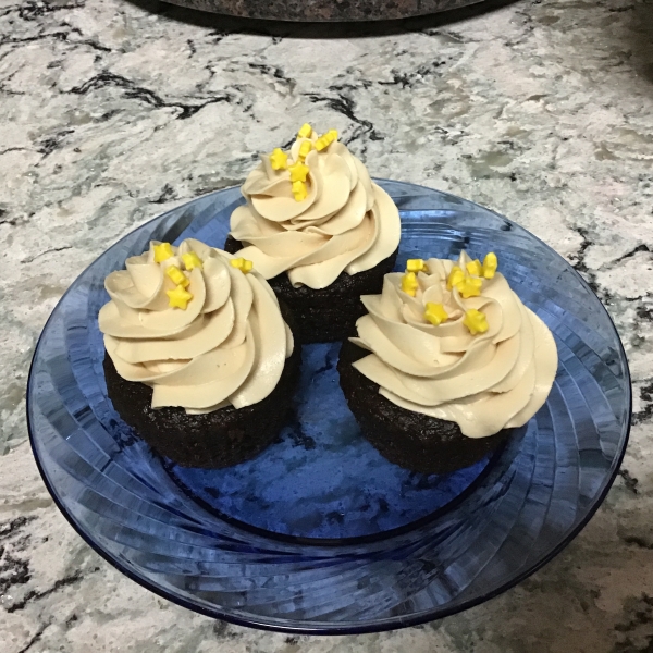 Italian Meringue Buttercream Frosting with Honey