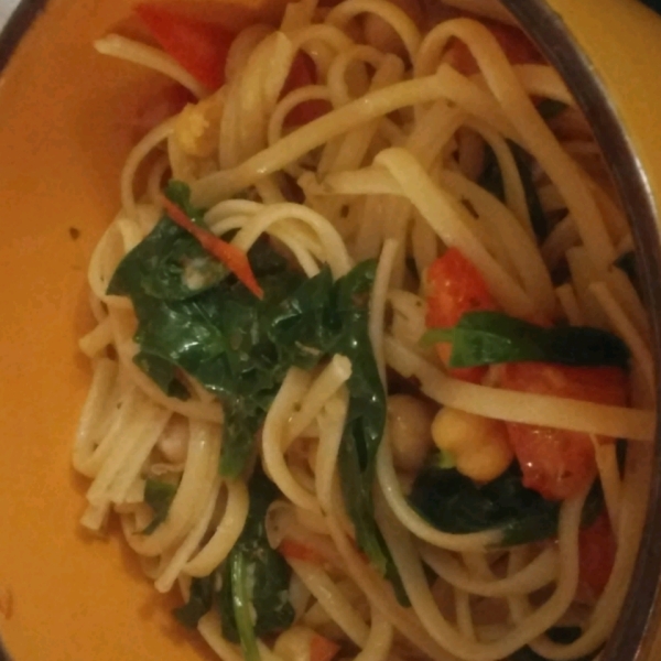 Pasta with Spinach and Chickpeas