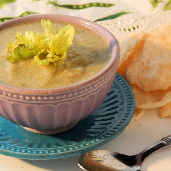 Low-Fat Cream of Celery Soup