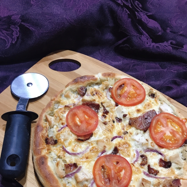 Double-Ranch Pizza with Chicken and Bacon