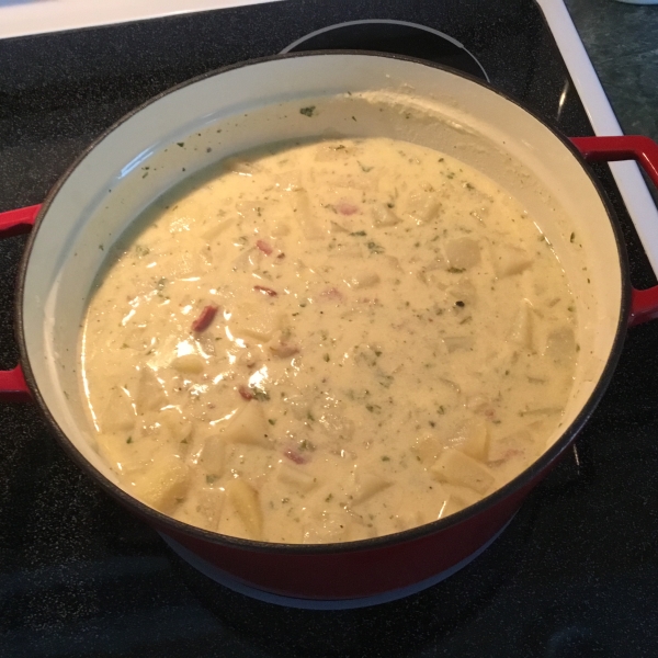 Hearty Potato, Bacon and Onion Soup