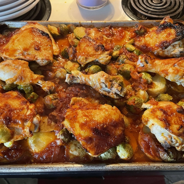 Yummy Baked Chicken Thighs in Tangy Sauce