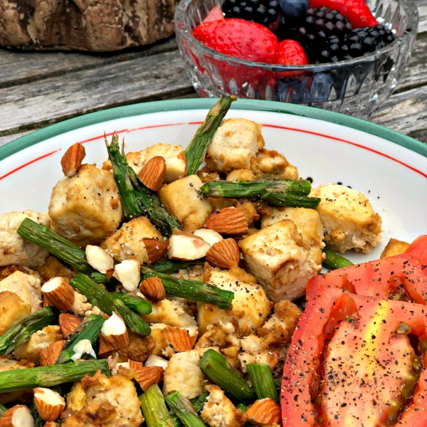 Air Fryer Vegan Tofu and Asparagus Scramble