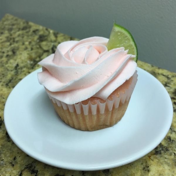 Frosted Pink Lemonade Cupcakes