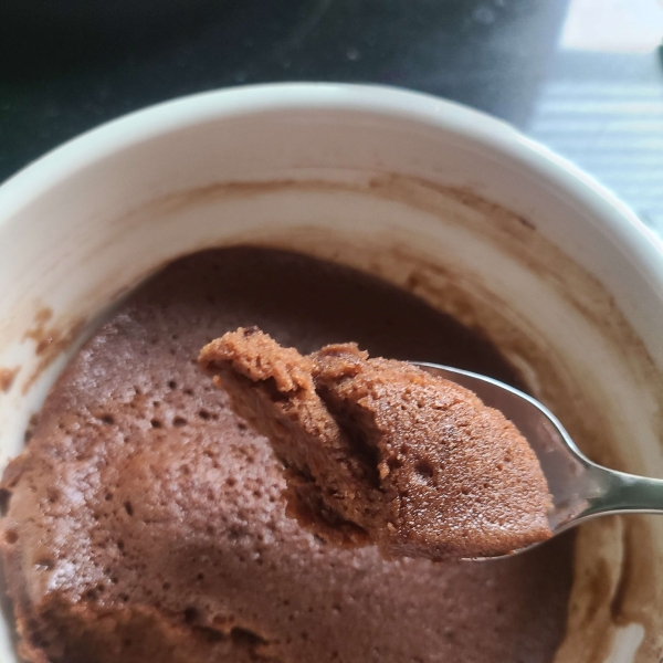 10-Minute Chocolate Mug Cake