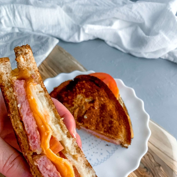 Grilled SPAM, Tomato, Cheddar Cheese, and Sweet Onion Sandwiches