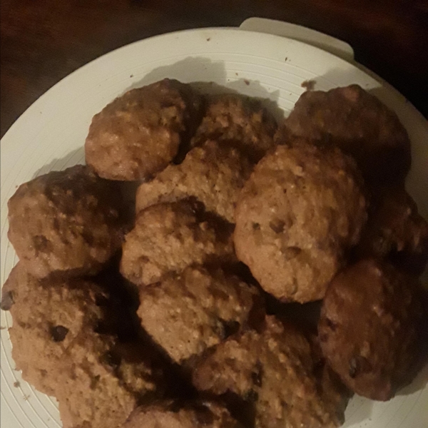 Mom's Raisin Oatmeal Cookies