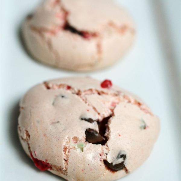 Chocolate Peppermint Meringue Drops