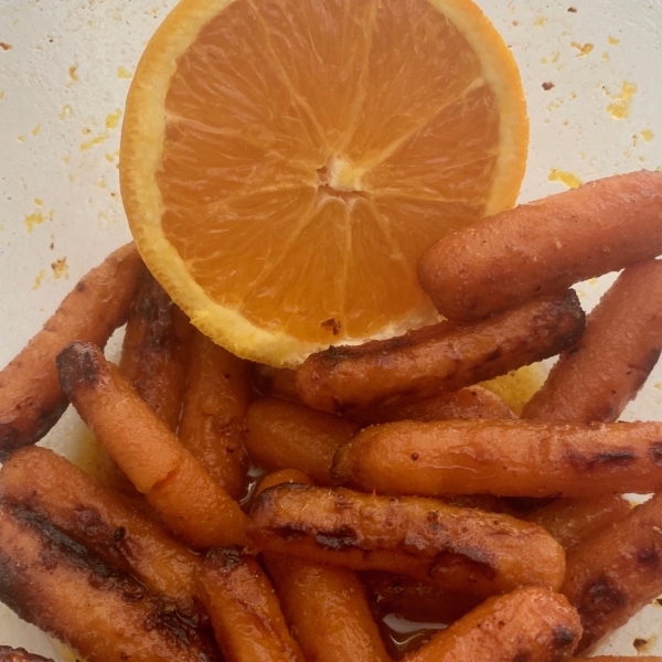 Air Fryer Sweet and Spicy Roasted Carrots