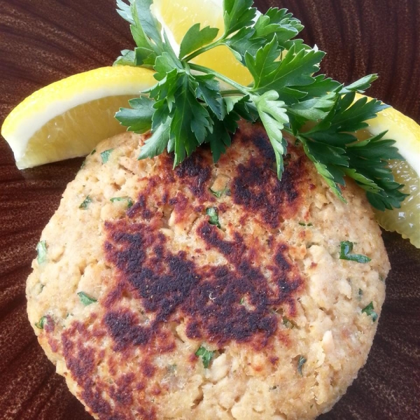 Paleo-ish Salmon Burgers