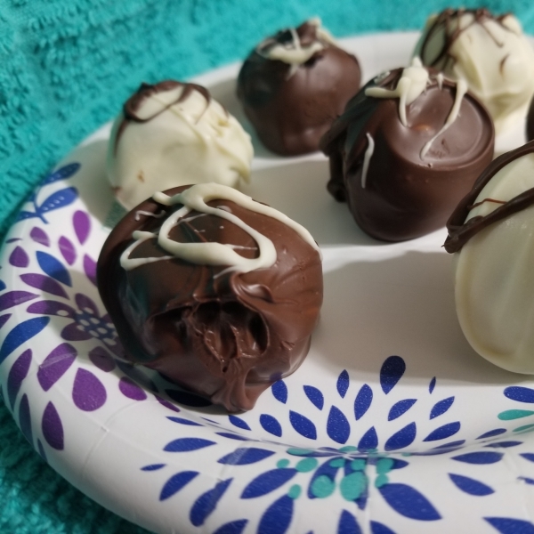 Nichola's Chocolate Chip Cookie Dough Truffles