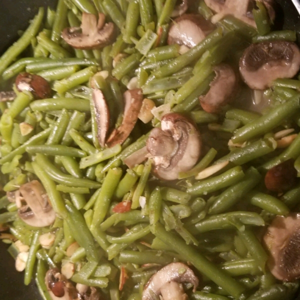 Red Pepper Green Bean Almondine