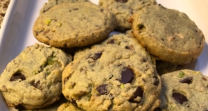 Pistachio Chocolate Chip Cookies