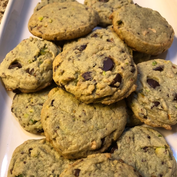 Pistachio Chocolate Chip Cookies