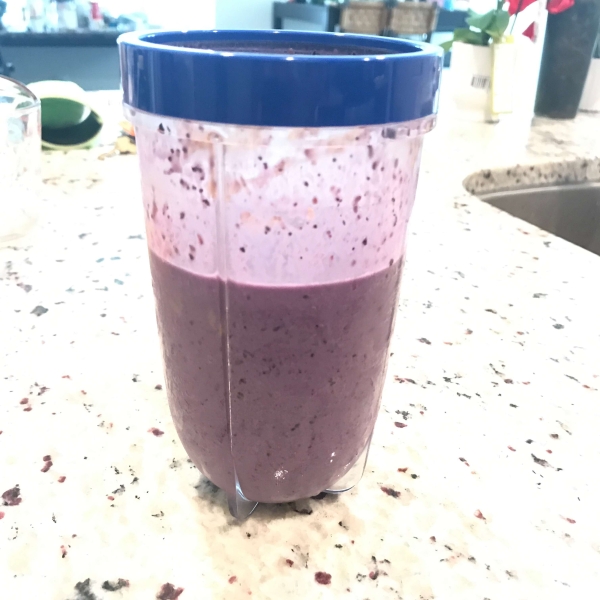 Banana Blueberry Peanut Butter Smoothie