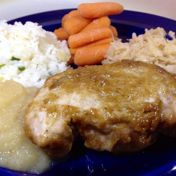 Sweet and Tangy Apple Pork Chops