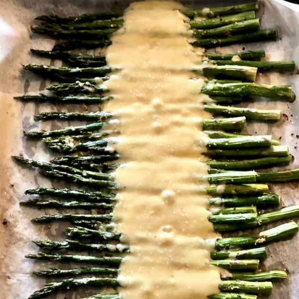 Cheesy Baked Asparagus