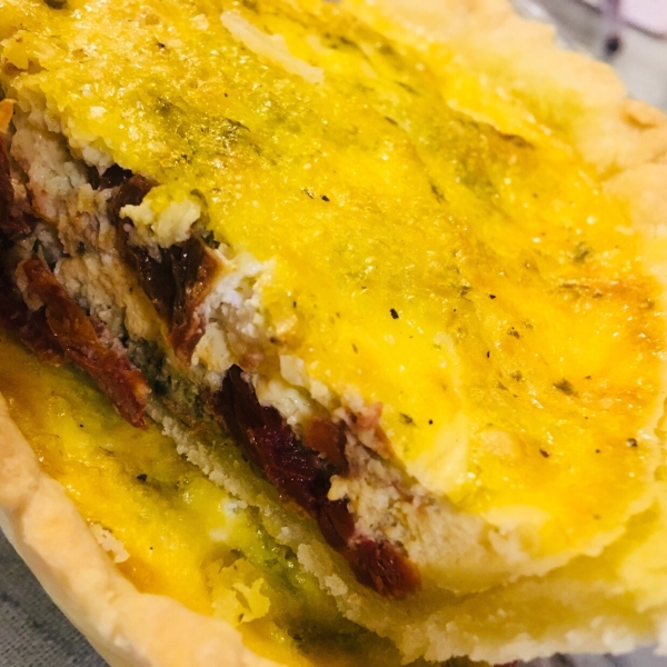 Pesto, Goat Cheese, and Sun-dried Tomatoes Quiche